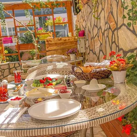 Daire Flowers Butik Çeşme