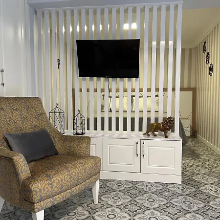 Apartment Flowers Butik Cesme